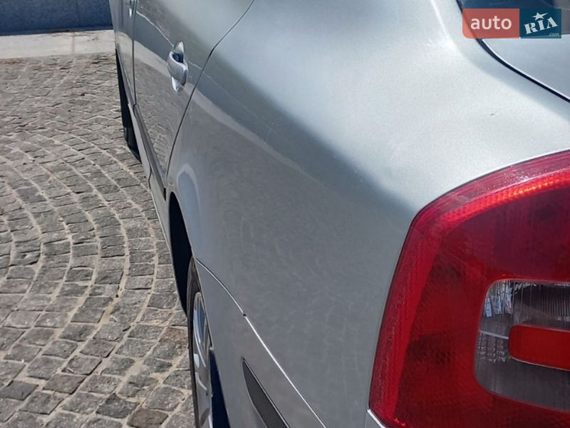 Лифтбек Skoda Octavia 2008 в Днепре