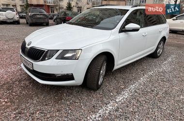 Универсал Skoda Octavia 2018 в Киеве