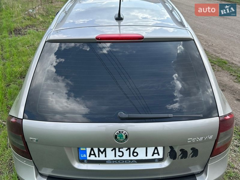 Универсал Skoda Octavia 2011 в Близнюках