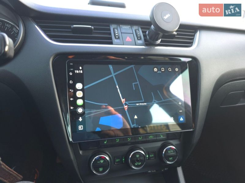 Універсал Skoda Octavia 2014 в Звягелі