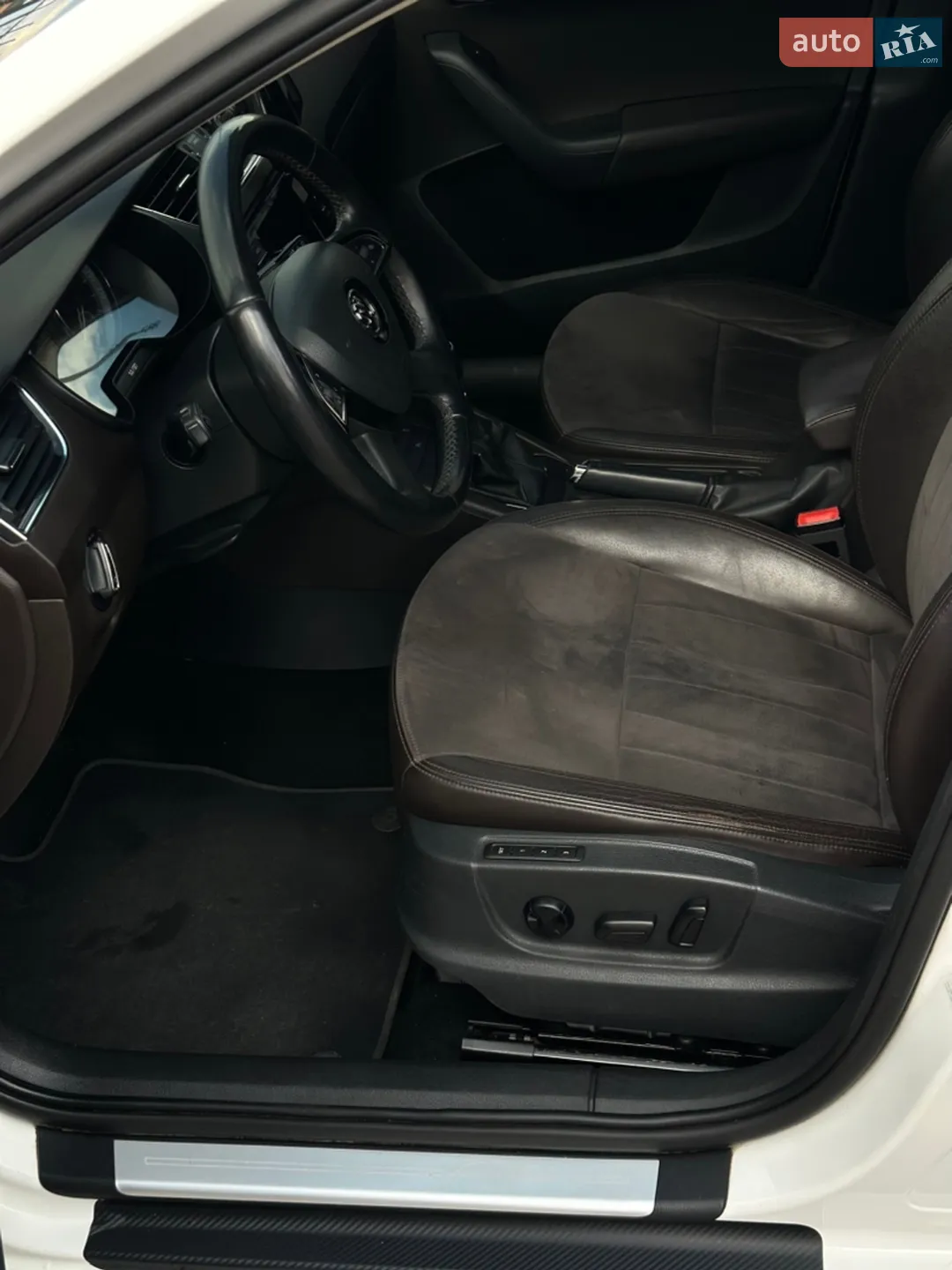 2015 Skoda Octavia - мініатюра 12