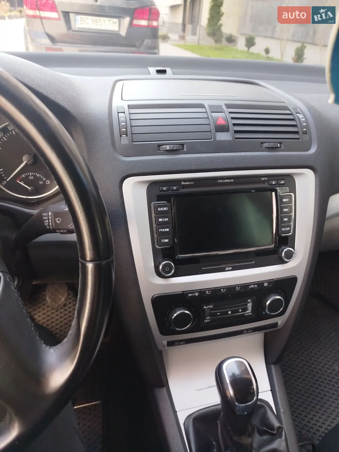 2011 Skoda Octavia - мініатюра 9