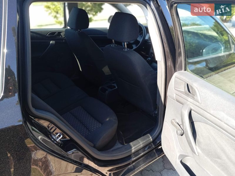 Универсал Skoda Octavia 2009 в Ровно