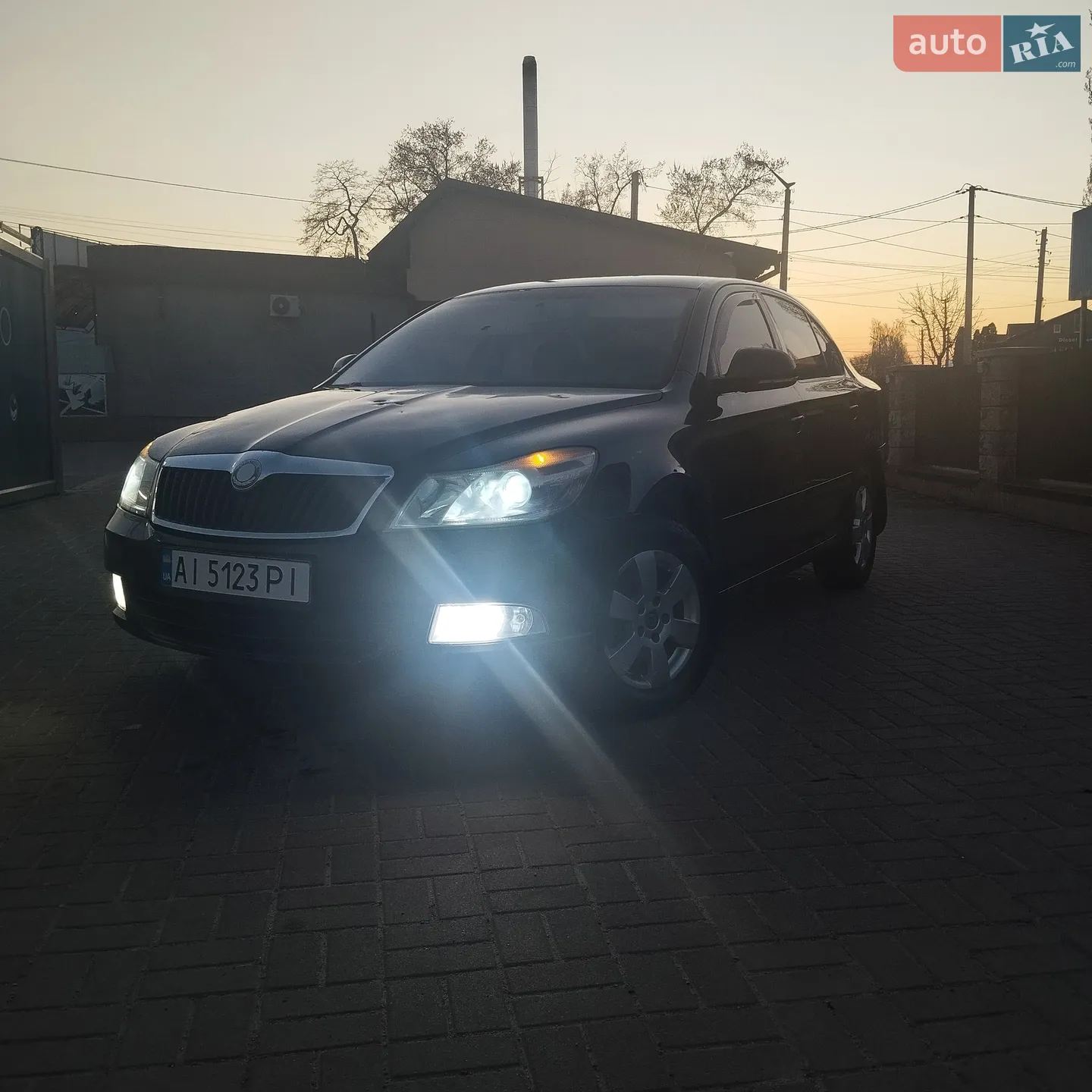 2010 Skoda Octavia - мініатюра 3