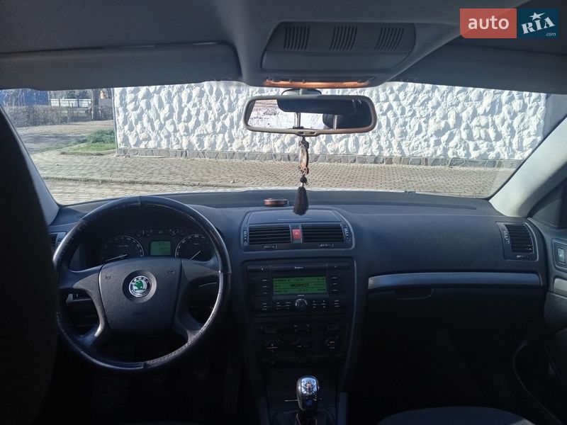 Лифтбек Skoda Octavia 2004 в Косове