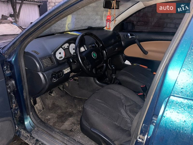 Ліфтбек Skoda Octavia 1999 в Маневичах