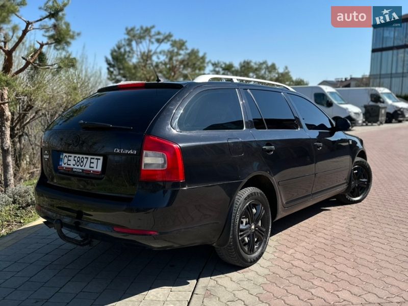 Універсал Skoda Octavia 2011 в Чернівцях