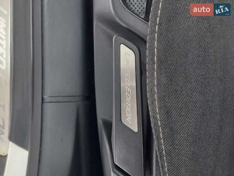 Універсал Skoda Octavia 2010 в Харкові