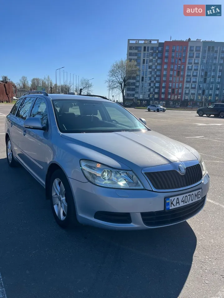 2011 Skoda Octavia - мініатюра 35