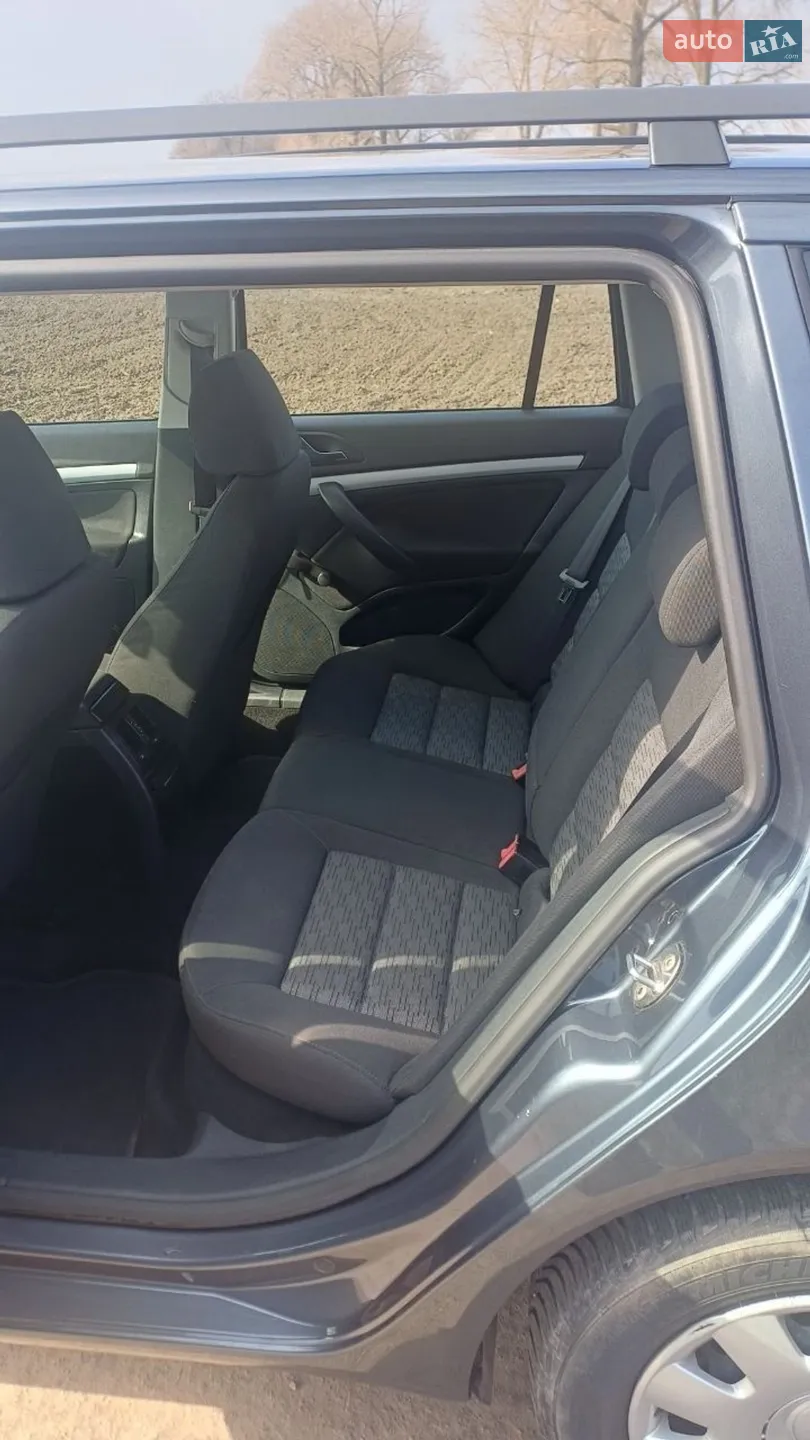 2011 Skoda Octavia - мініатюра 10