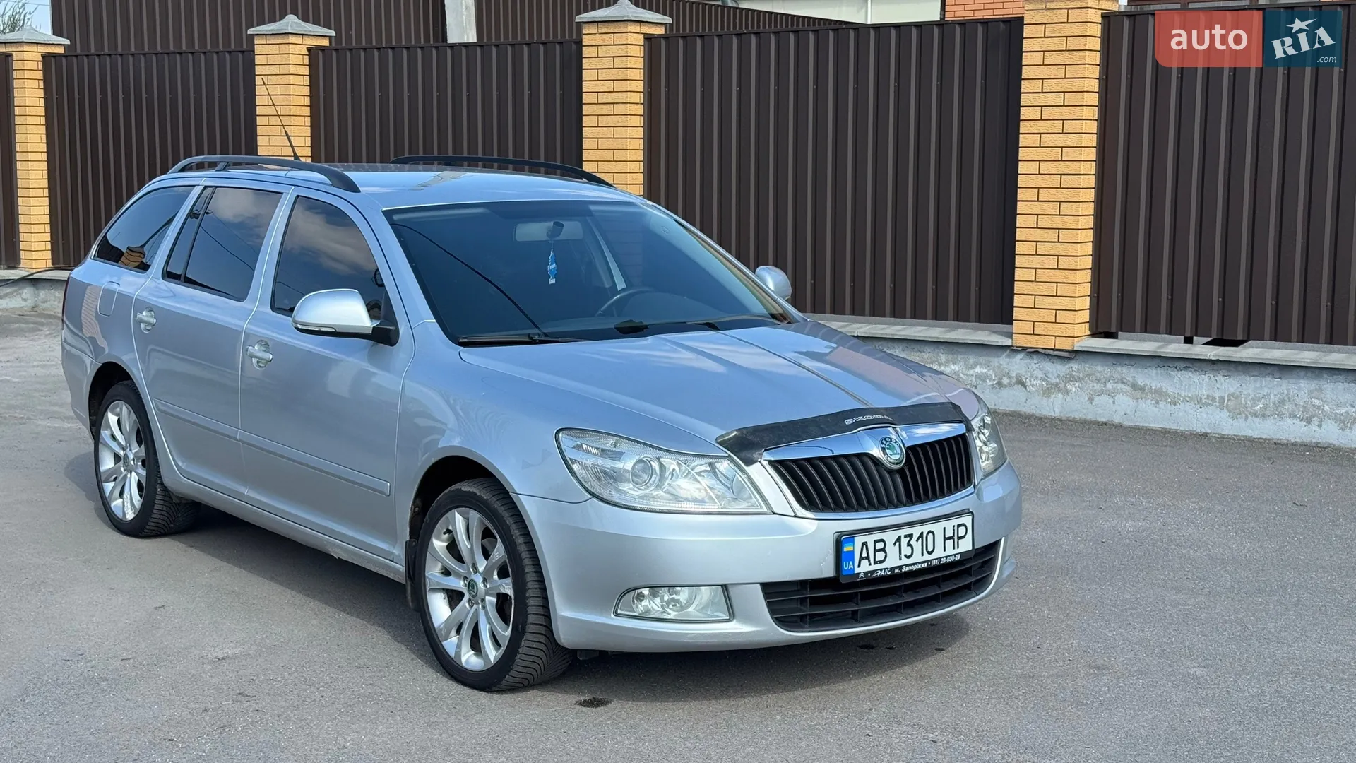 2010 Skoda Octavia - мініатюра 2