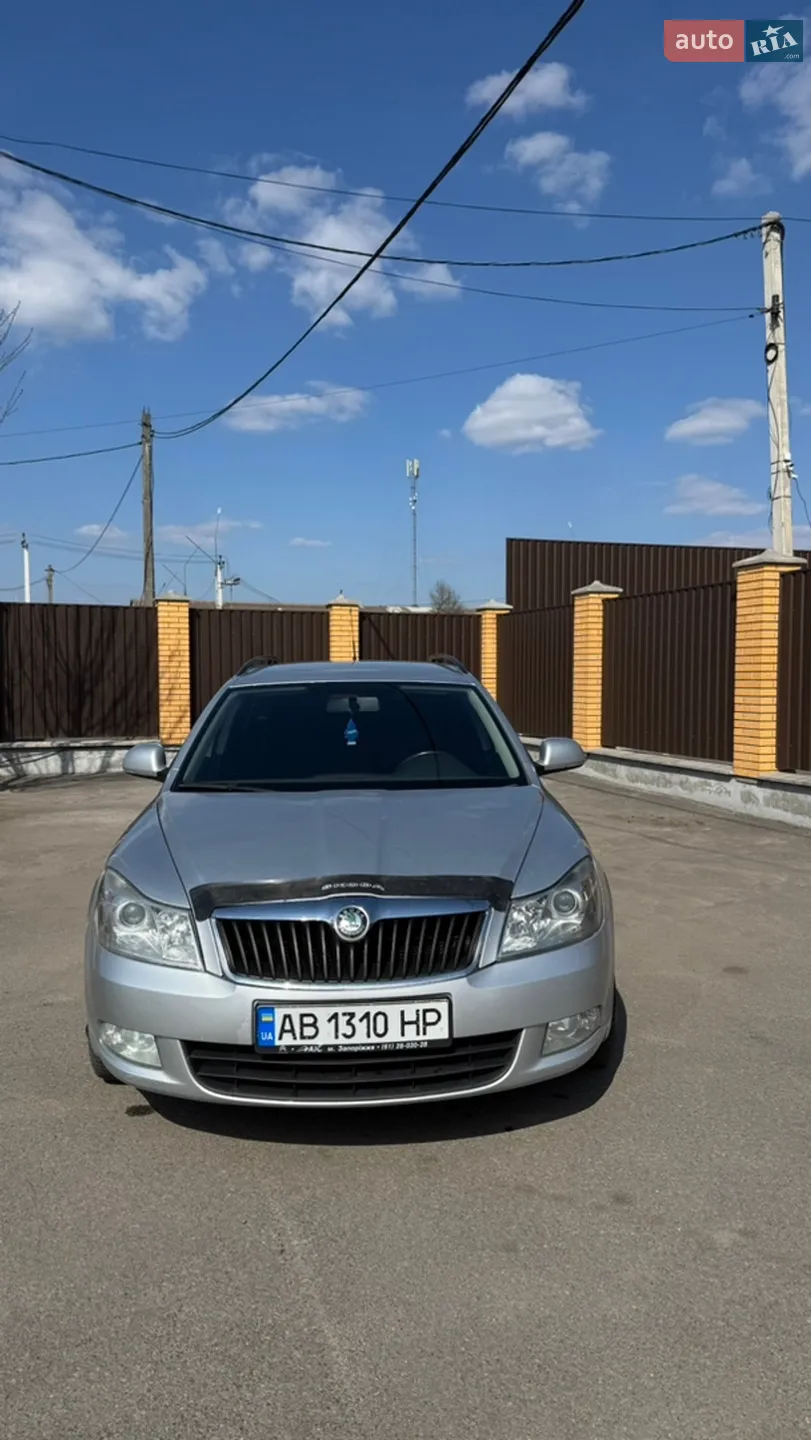2010 Skoda Octavia - мініатюра 15
