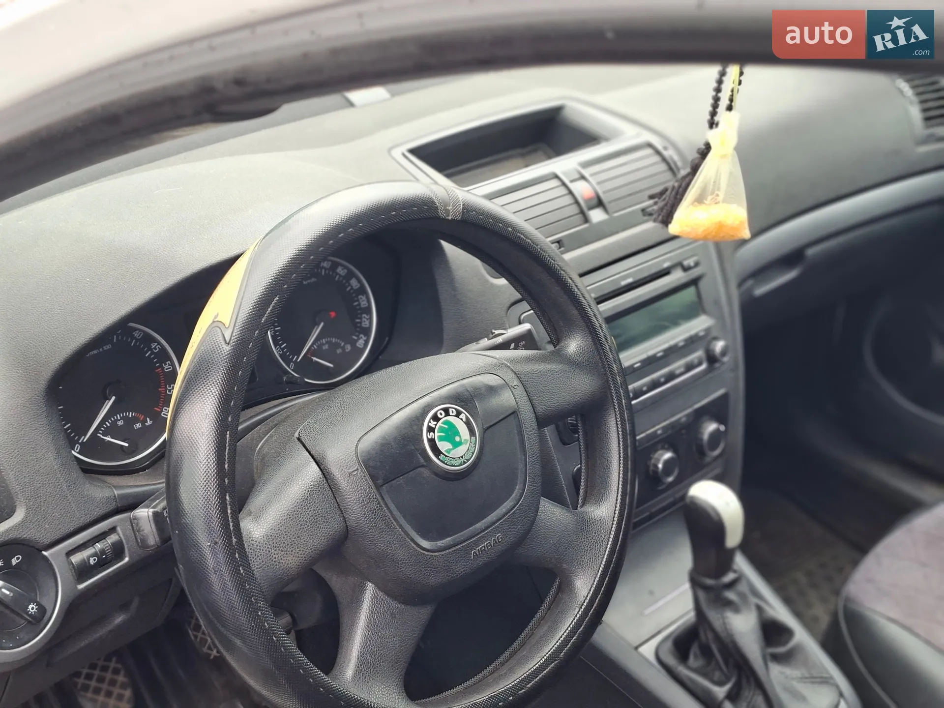 2010 Skoda Octavia - мініатюра 5