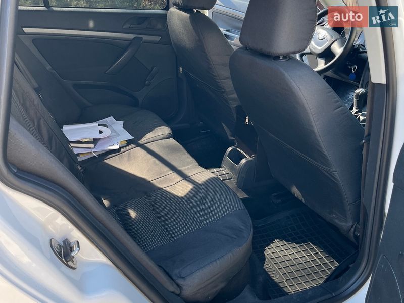 Універсал Skoda Octavia 2009 в Кропивницькому