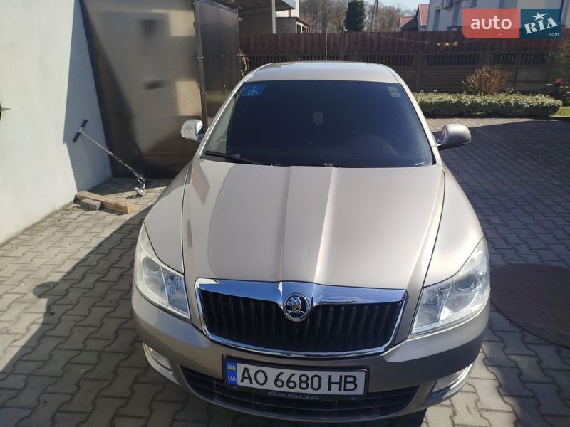 Ліфтбек Skoda Octavia 2009 в Ужгороді