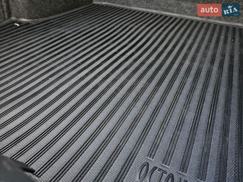 Ліфтбек Skoda Octavia 2009 в Ужгороді