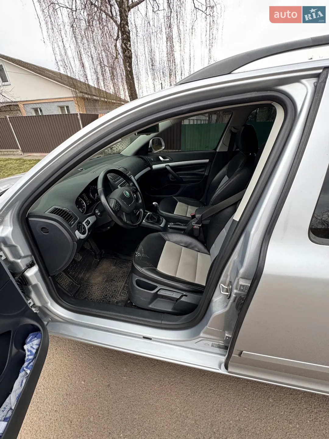 2010 Skoda Octavia - мініатюра 8