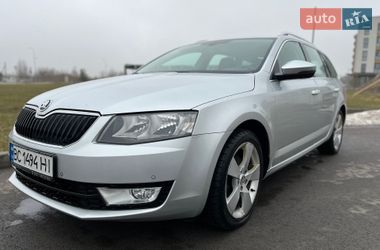 Универсал Skoda Octavia 2015 в Стрые