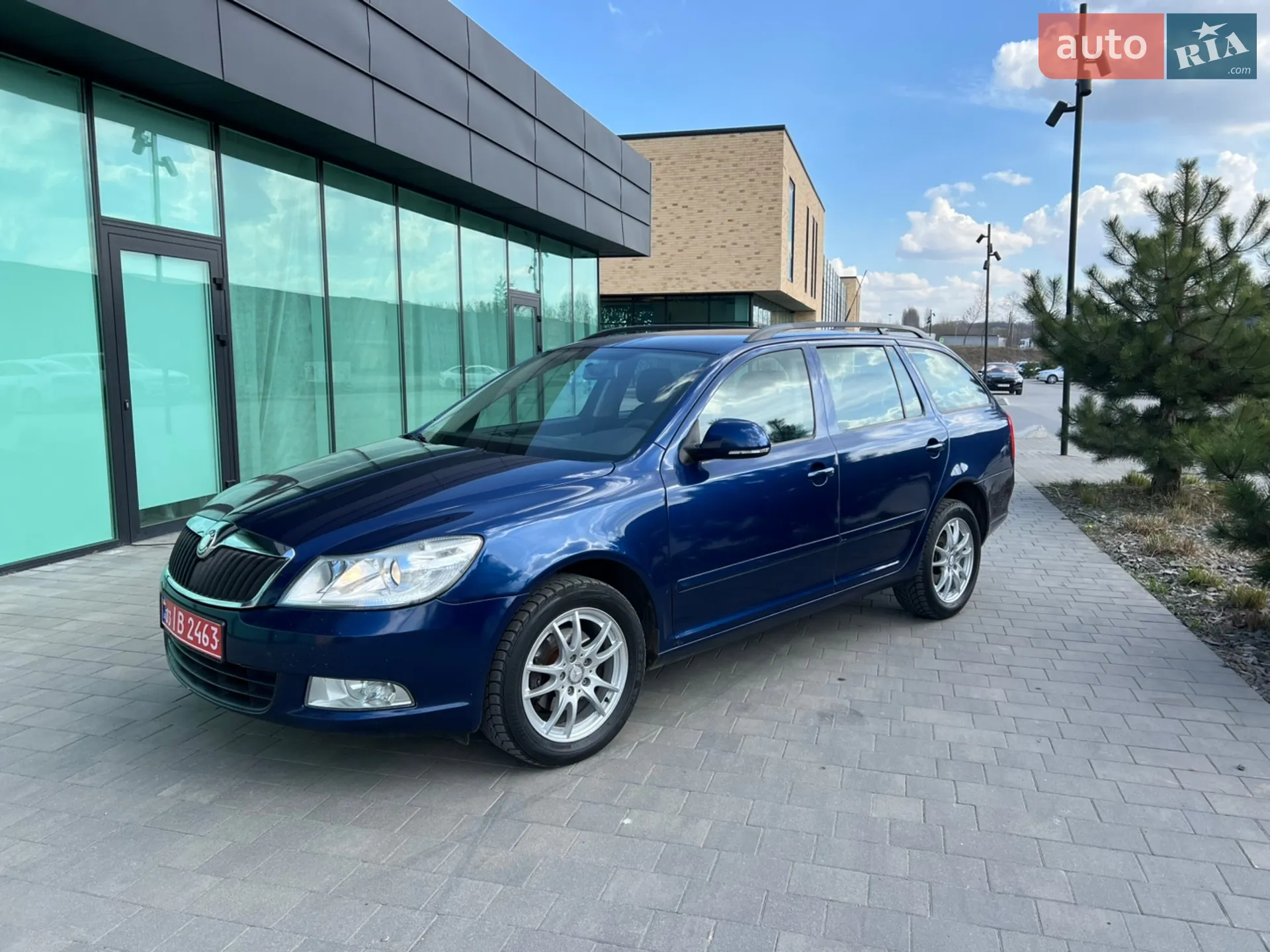 2010 Skoda Octavia - мініатюра 3
