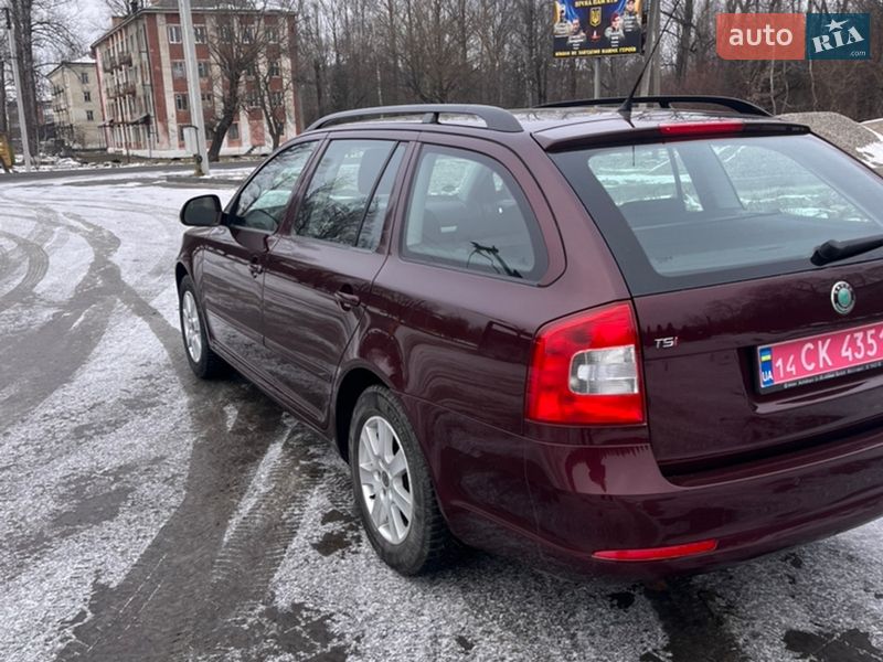 Універсал Skoda Octavia 2009 в Надвірній