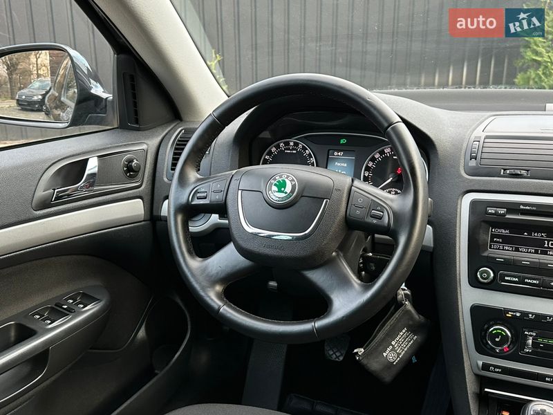 Універсал Skoda Octavia 2012 в Сарнах