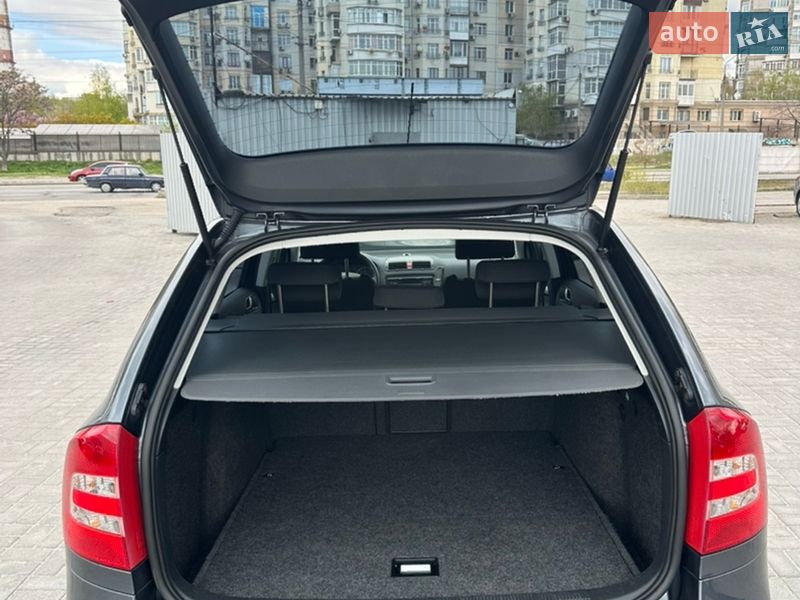 Універсал Skoda Octavia 2008 в Запоріжжі