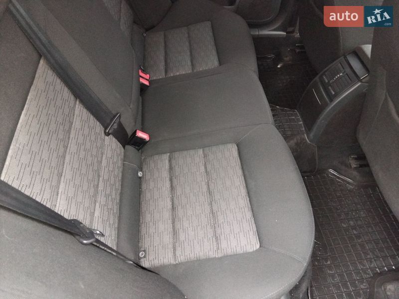 Універсал Skoda Octavia 2010 в Первомайську