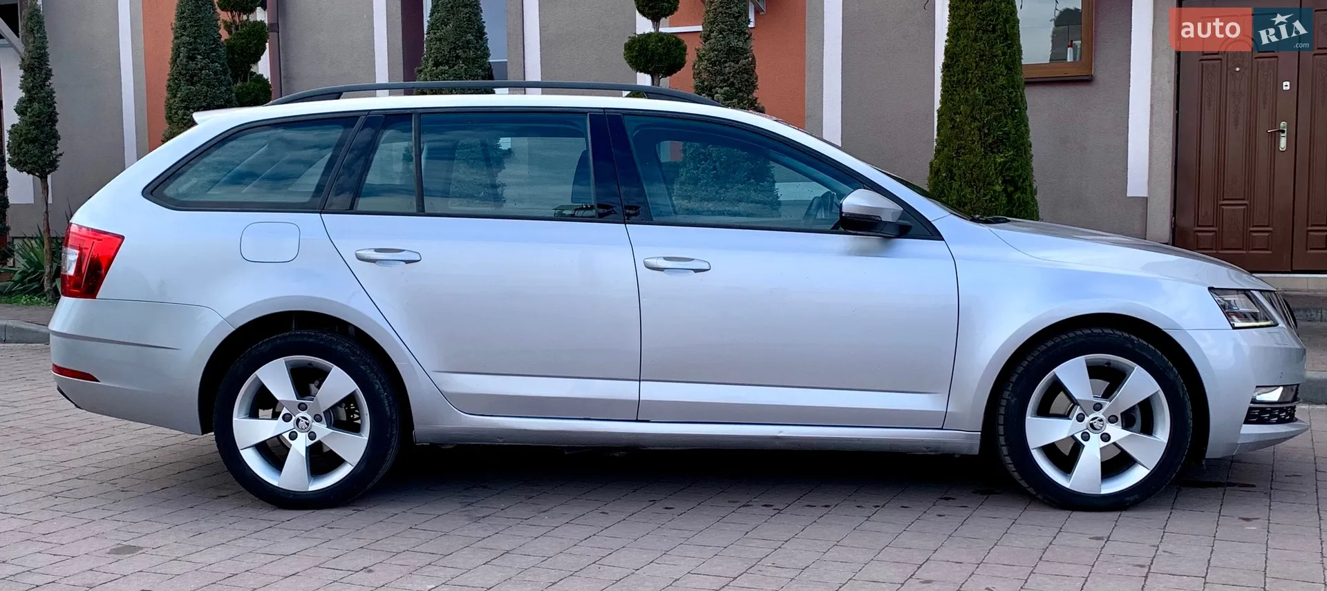 2017 Skoda Octavia - мініатюра 35