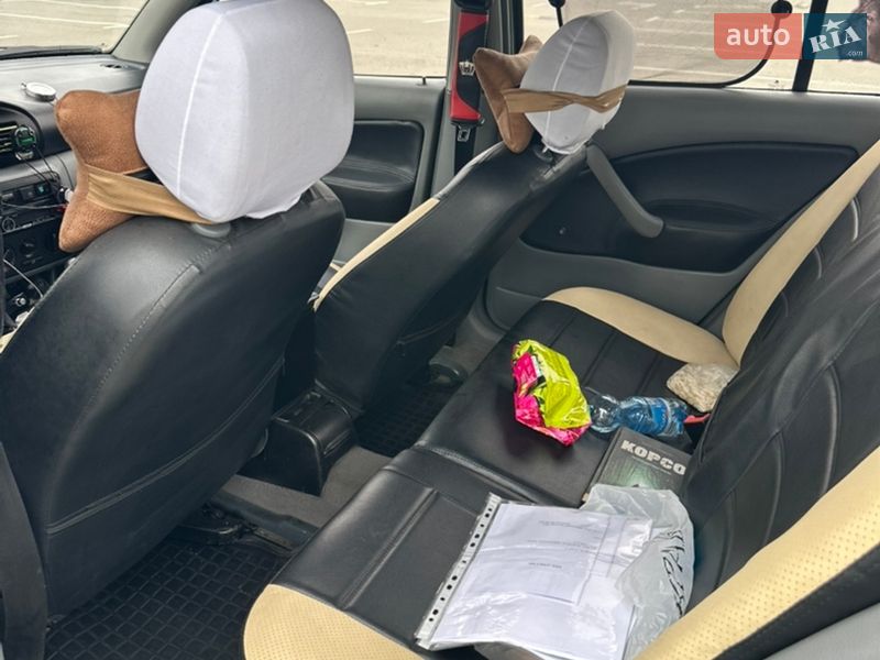 Лифтбек Skoda Octavia 2004 в Киеве