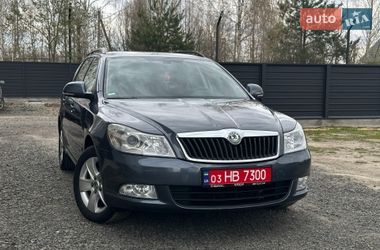 Універсал Skoda Octavia 2010 в Маневичах