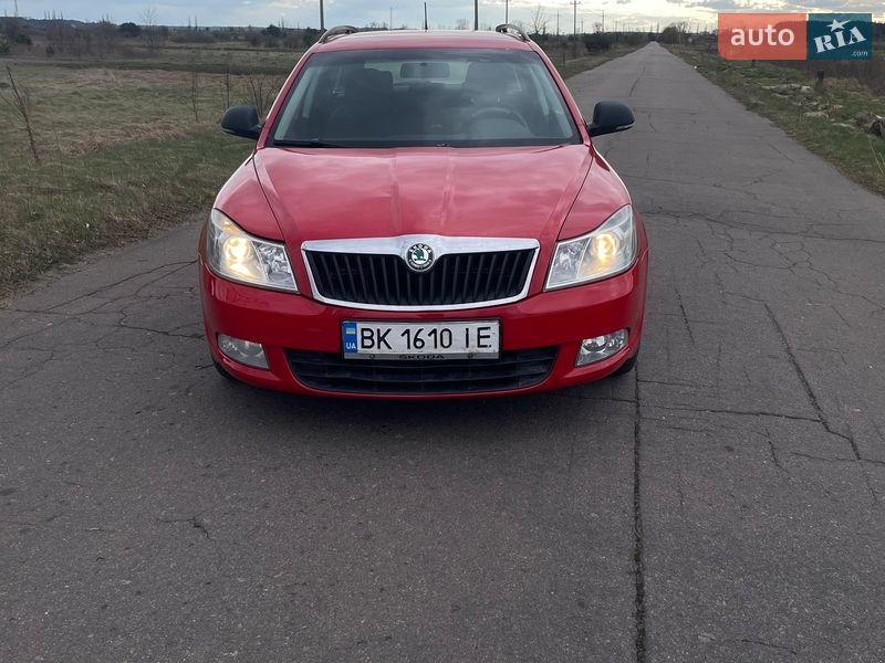 Універсал Skoda Octavia 2012 в Вараші