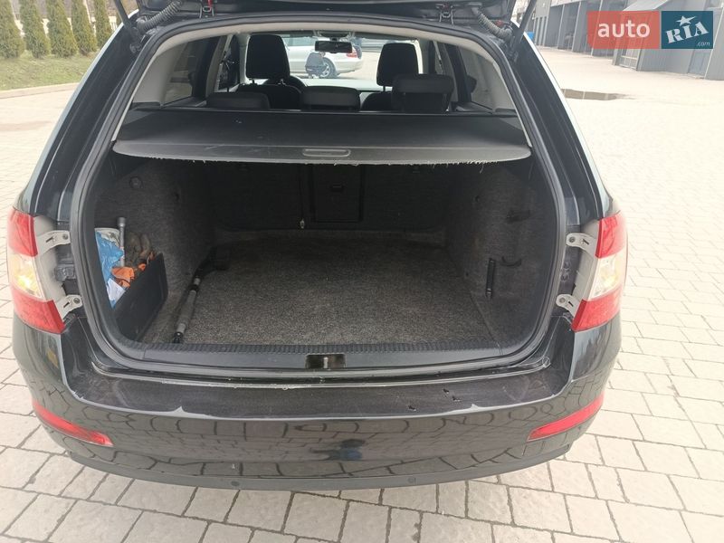 Універсал Skoda Octavia 2016 в Дрогобичі