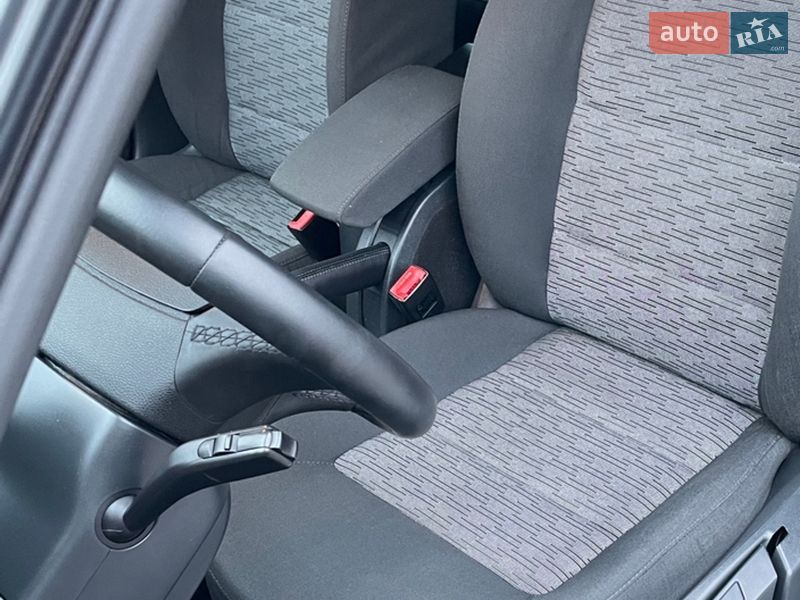 Універсал Skoda Octavia 2013 в Рівному фото 78 Універсал Skoda Octavia 2013 в Рівному