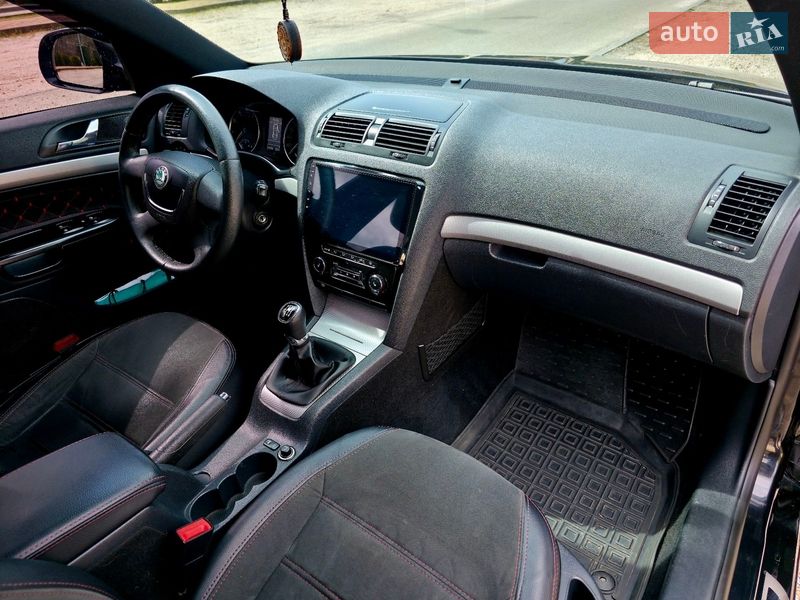 Ліфтбек Skoda Octavia 2009 в Дніпрі