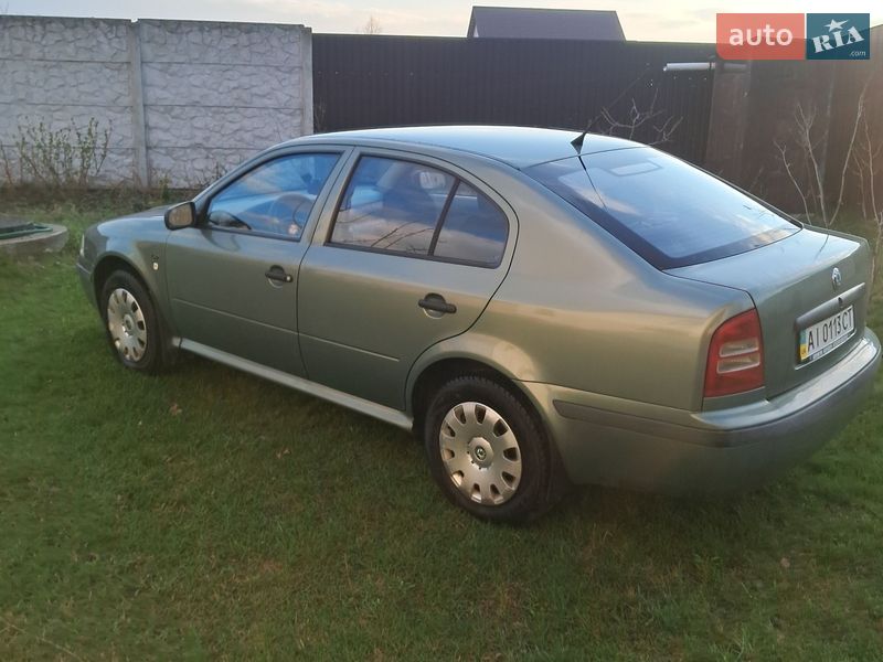 Лифтбек Skoda Octavia 2002 в Макарове