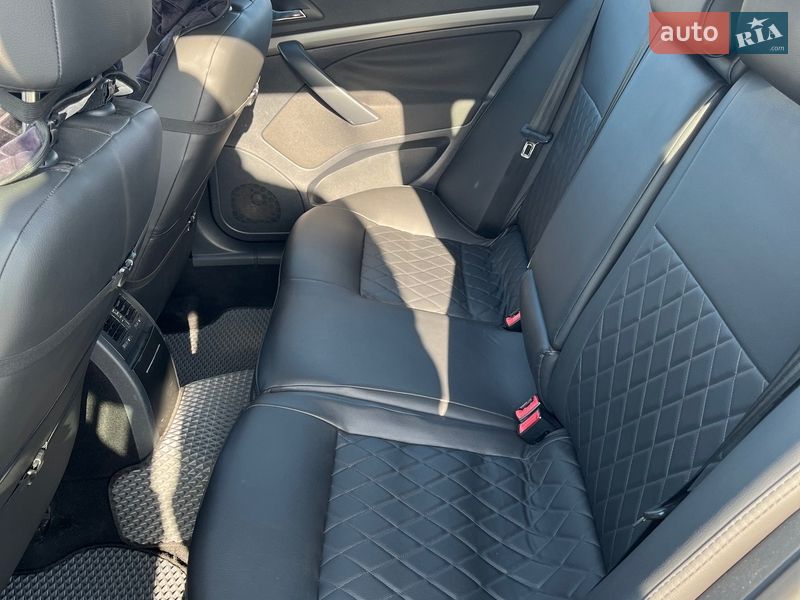 Універсал Skoda Octavia 2005 в Луцьку