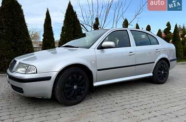 Лифтбек Skoda Octavia 2005 в Ильинцах