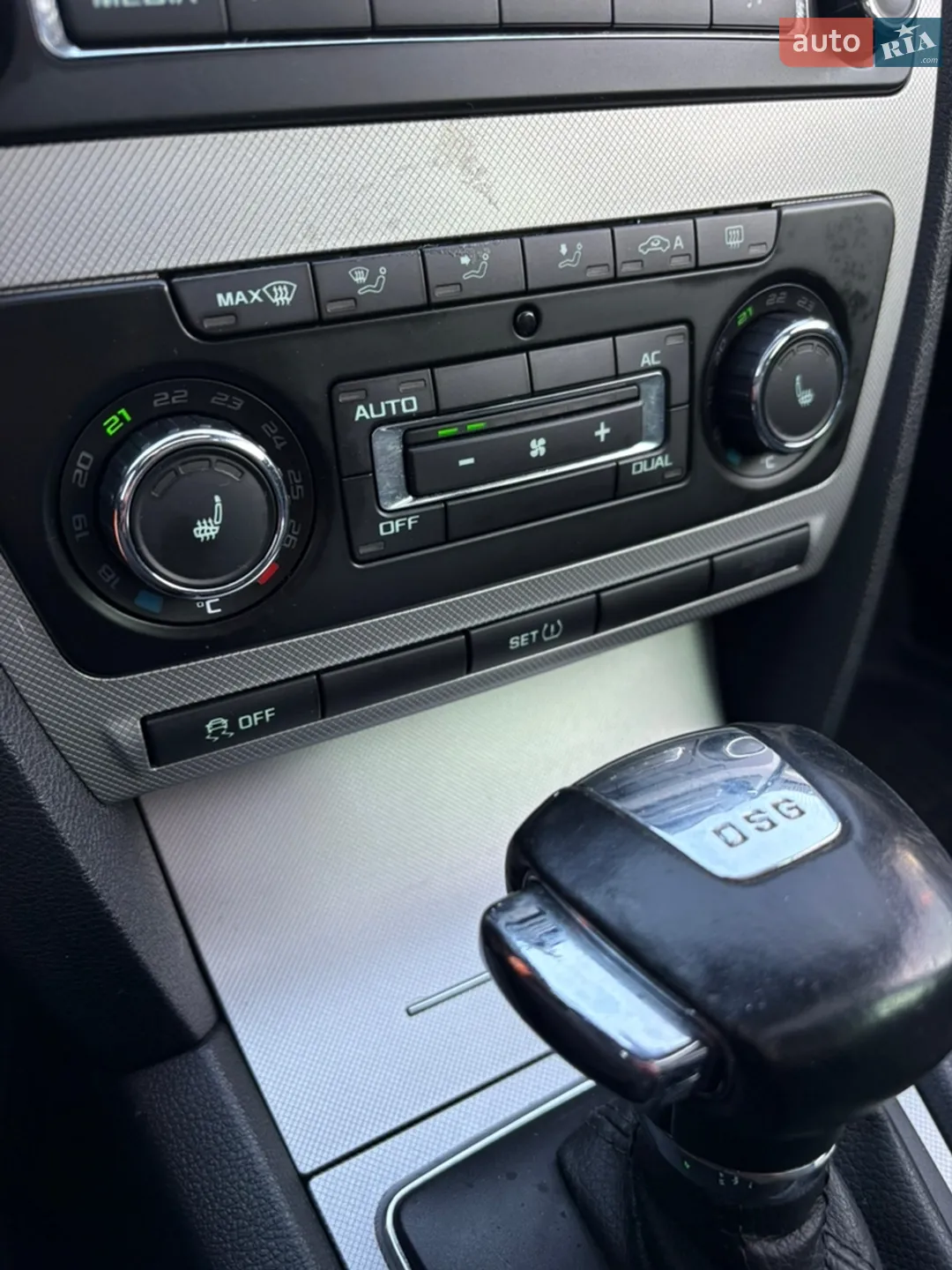 2010 Skoda Octavia - мініатюра 27