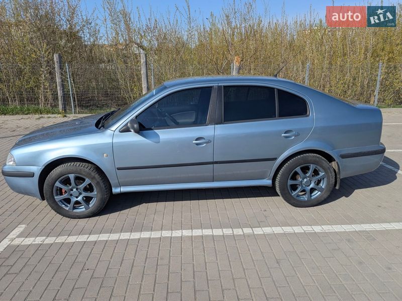 Ліфтбек Skoda Octavia 2001 в Дубні