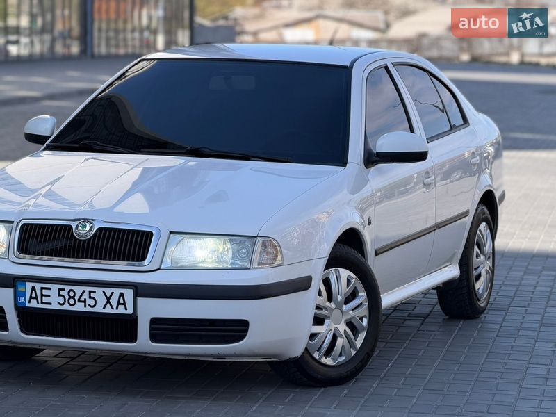Лифтбек Skoda Octavia 2010 в Днепре