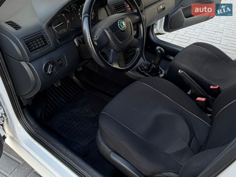 Лифтбек Skoda Octavia 2010 в Днепре