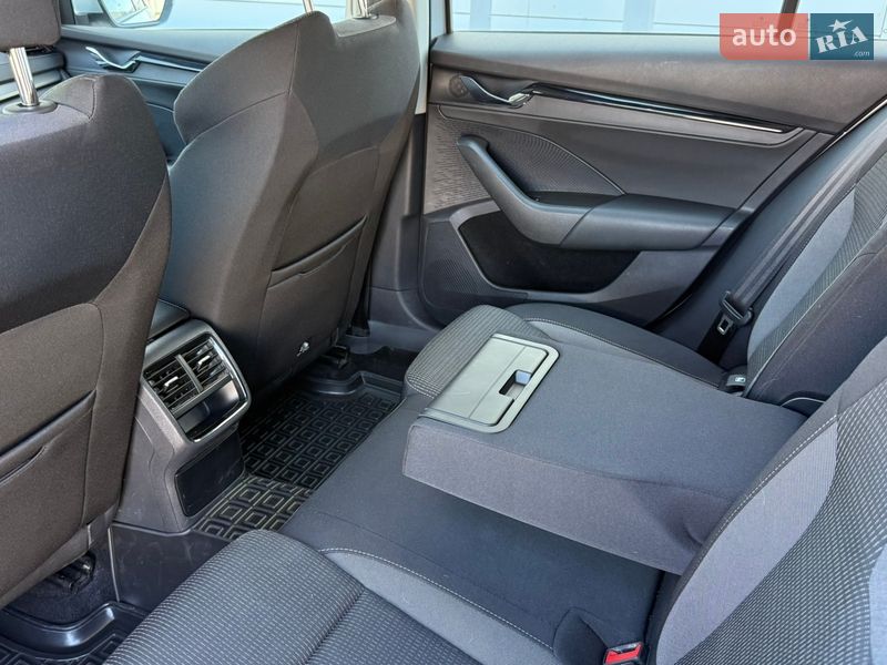 Универсал Skoda Octavia 2022 в Киеве фото 59 Универсал Skoda Octavia 2022 в Киеве