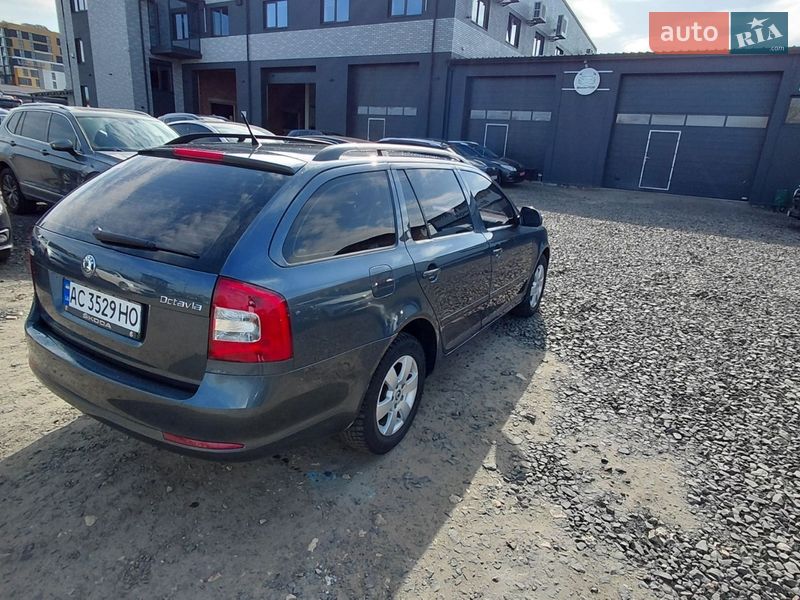 Універсал Skoda Octavia 2010 в Луцьку