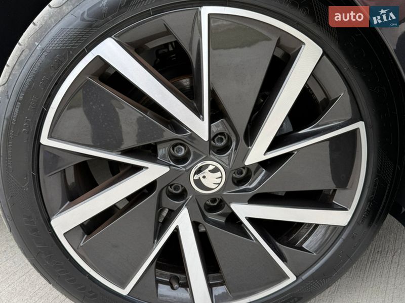 Универсал Skoda Octavia 2021 в Луцке