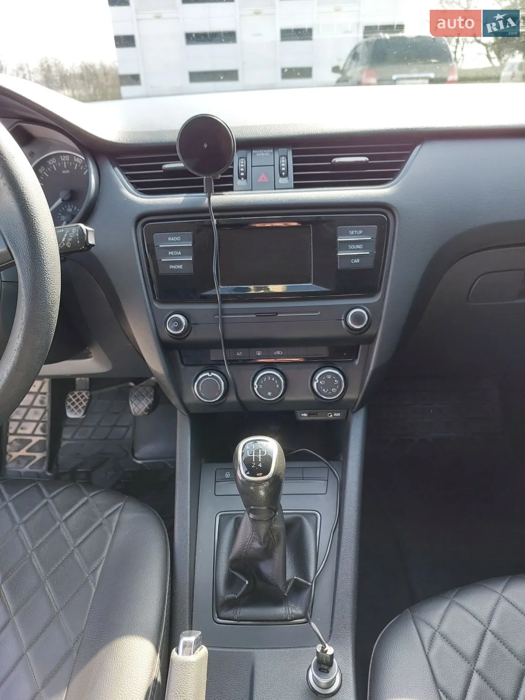 2016 Skoda Octavia - мініатюра 8