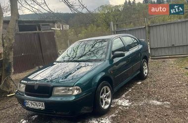 Лифтбек Skoda Octavia 1998 в Сколе