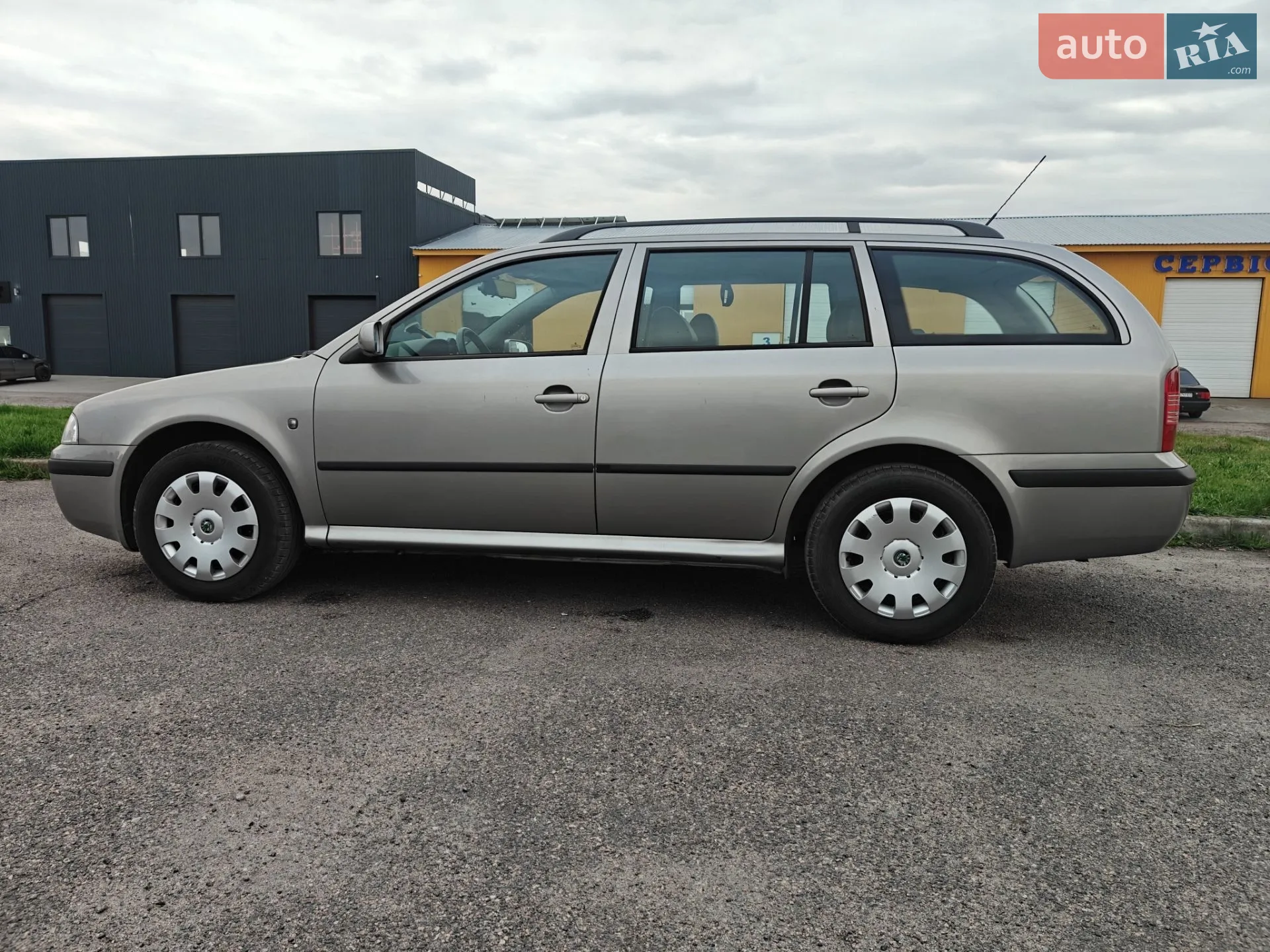 2010 Skoda Octavia - мініатюра 4