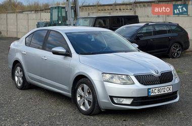 Лифтбек Skoda Octavia 2015 в Луцке