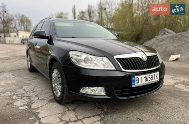 Универсал Skoda Octavia 2011 в Хороле