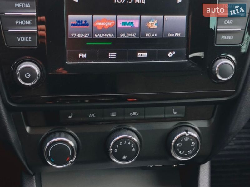 Універсал Skoda Octavia 2014 в Ромнах